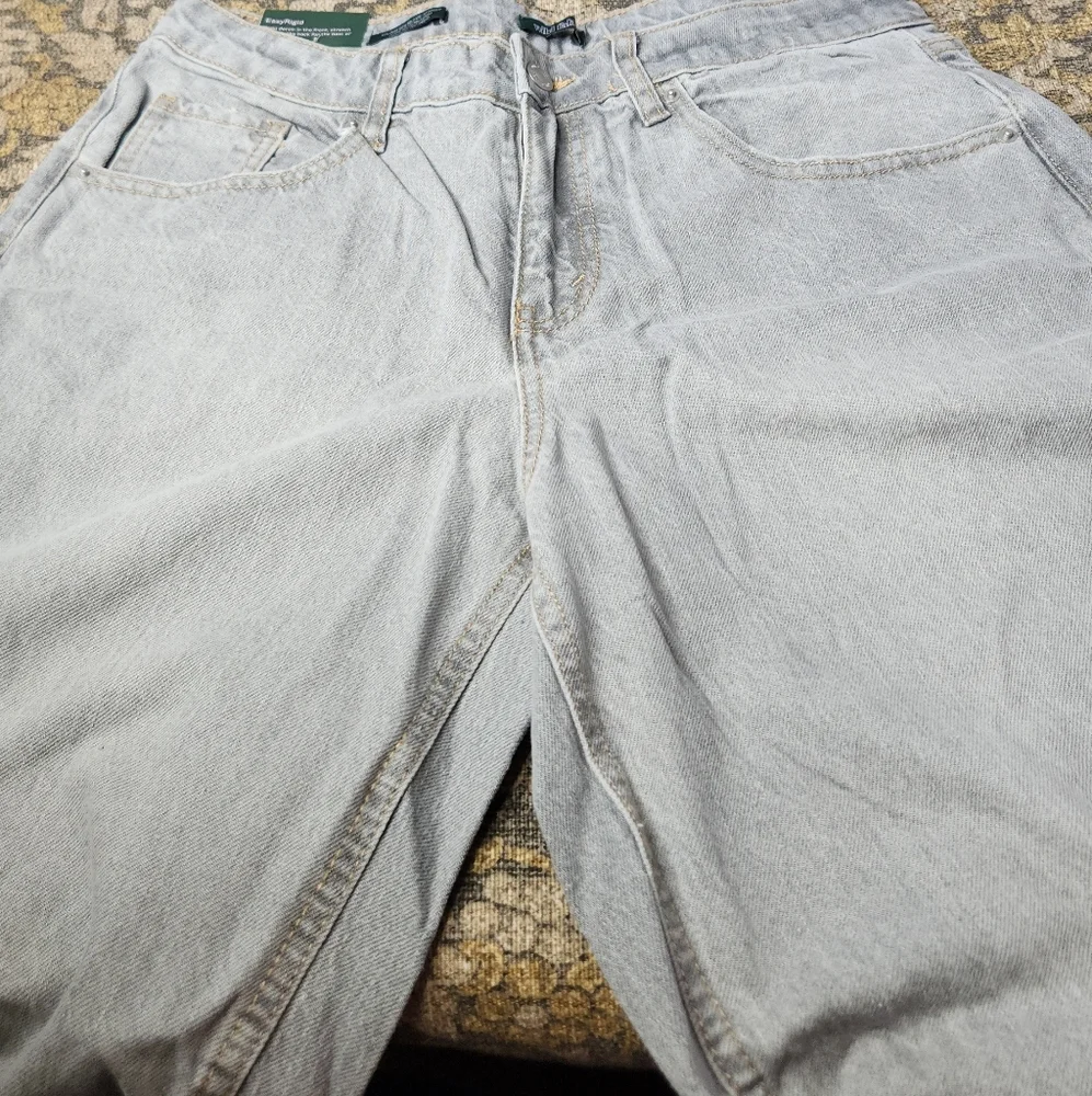 Wild Fable Mid-Rise 90s Relaxed Straight Gray Jeans Size 8/31" - Picture 9 of 16